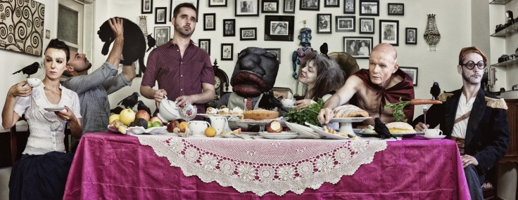 Um Corpo Estranho Press